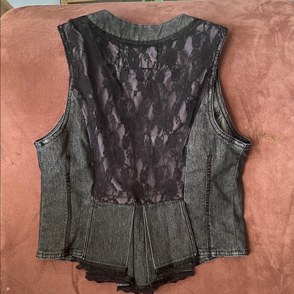 LAL Stylish Gray Button-Up Vest‎ with lace accent back pleated hem size S - Picture 4 of 9